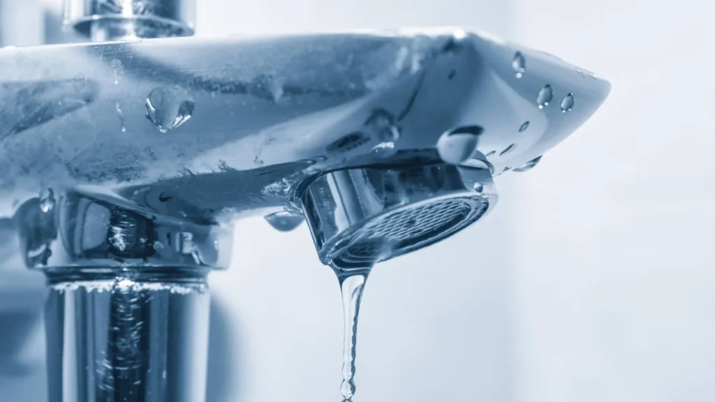 How to Fix a Leaky Bathtub Faucet